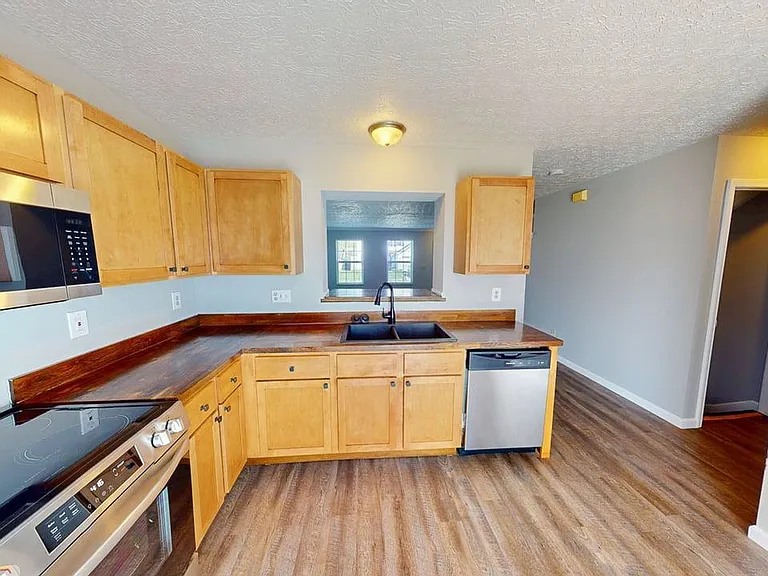 6671 Warriner Way — Photo 11