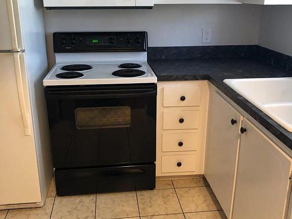 5th image of 291 Cape Shores Cir #20-H