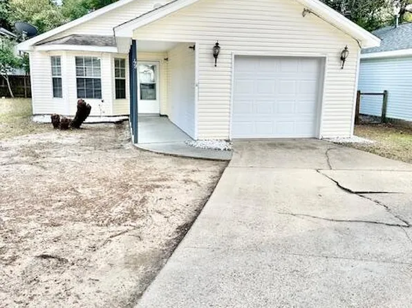 49 Park Cir SE, Fort Walton Beach, FL 32548