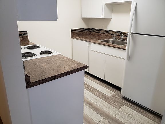 3rd image of 715 N 25th Ct #4
