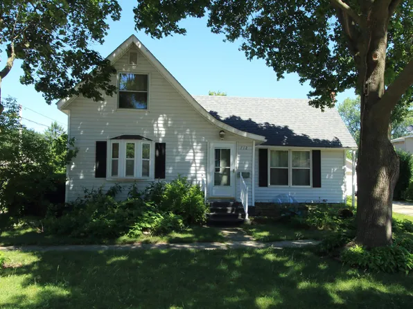 712 E Hurlbut Ave, Belvidere, IL 61008