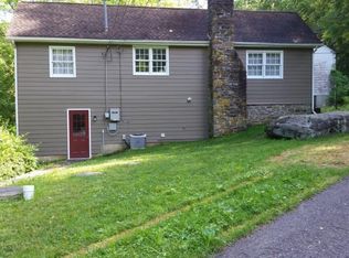 1759 Swamp Creek Rd, Pennsburg, PA 18073