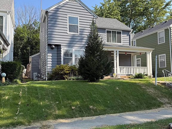2nd image of 1006 W 7th St