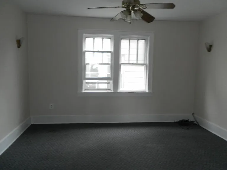 1571 Oak St #LOWER — Photo 8