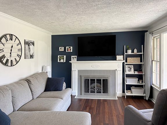 2nd image of 626 Clifton Blvd