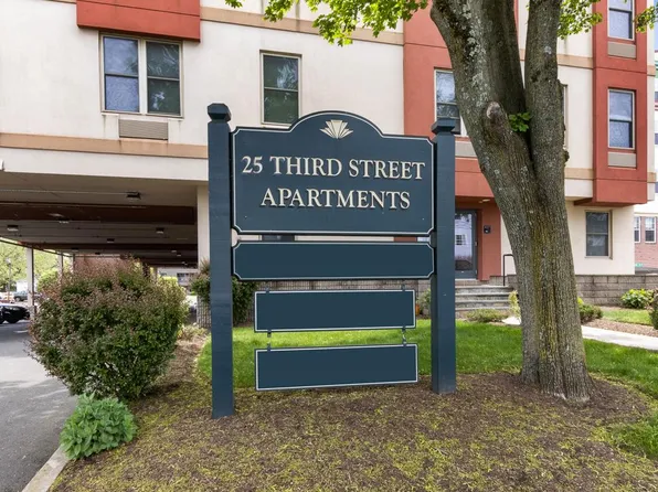 25 THIRD STREET, 25 3rd St #201, Stamford, CT 06905