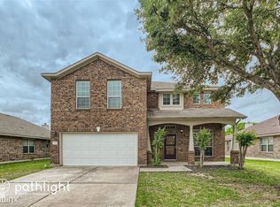 125 Castle Dr, Hutto, TX 78634