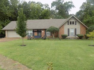 123 Woodbine Dr, Jackson, TN 38305