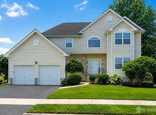 26 Carter Dr, Old Bridge, NJ 08857