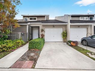 616 Woodgate Ln, Sunrise, FL 33326