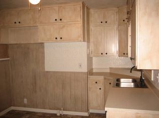 112 N Hudson St, Buckner, MO 64016