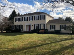 5 Bridgewater Dr, Princeton Junction, NJ 08550