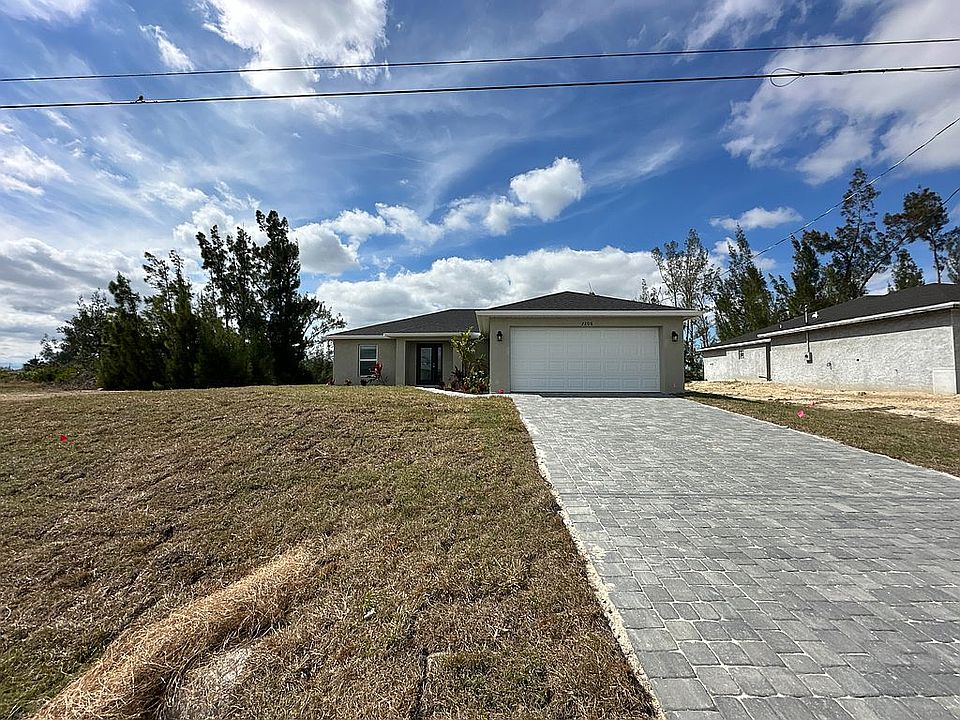 1st image of 2206 NW 2nd Ave