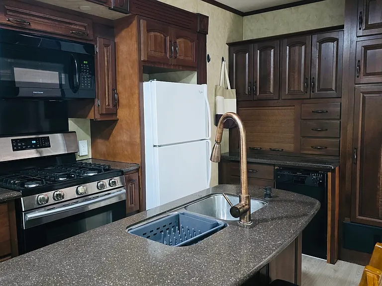 6473 Blue Star Hwy #114 — Photo 4