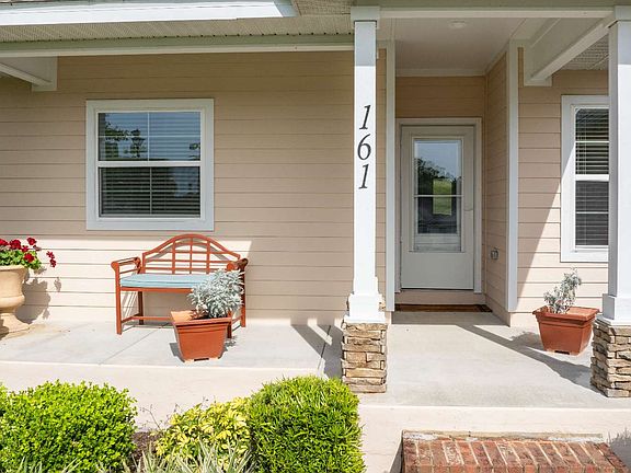 3rd image of 161 SW Old Cypress Way