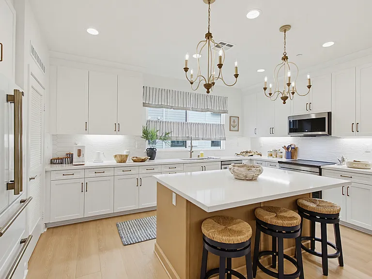 Delphinium Ln — Photo 18