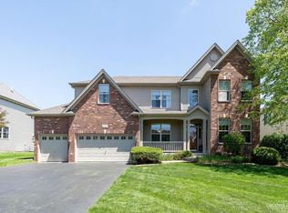 435 Glover Dr, North Aurora, IL 60542