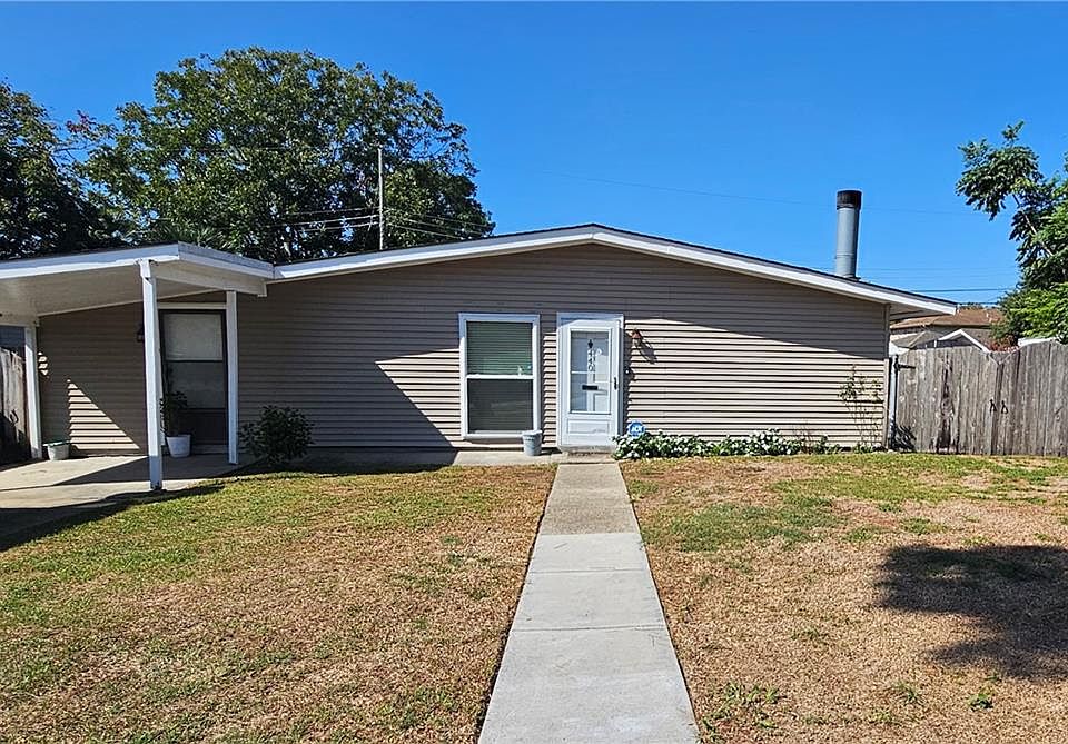 1st image of 440 W Butterfly Cir