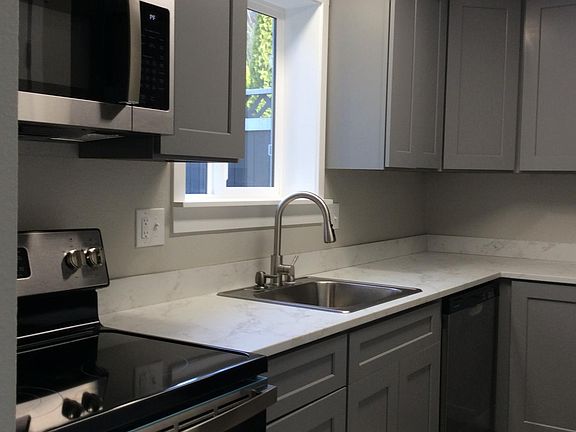 2nd image of 13916 Admiralty Way #13916