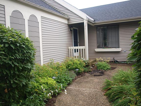 2nd image of 2574 Newberry Ln SE
