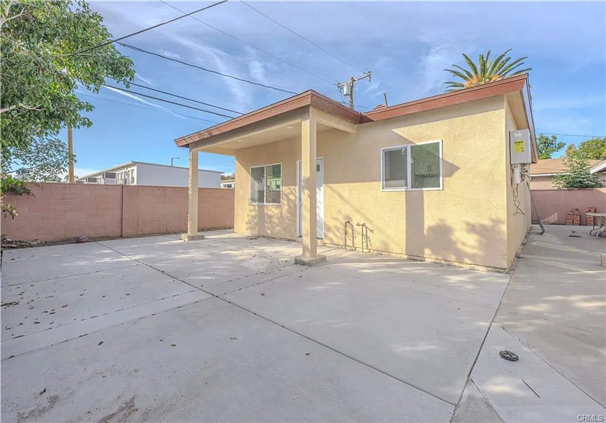 Building Photo - 13041 Birchwood St