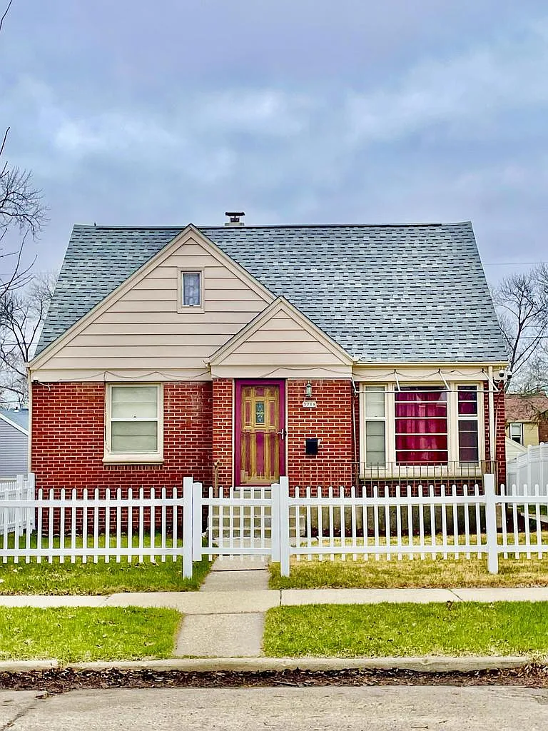 3718 North 57th STREET photo 1