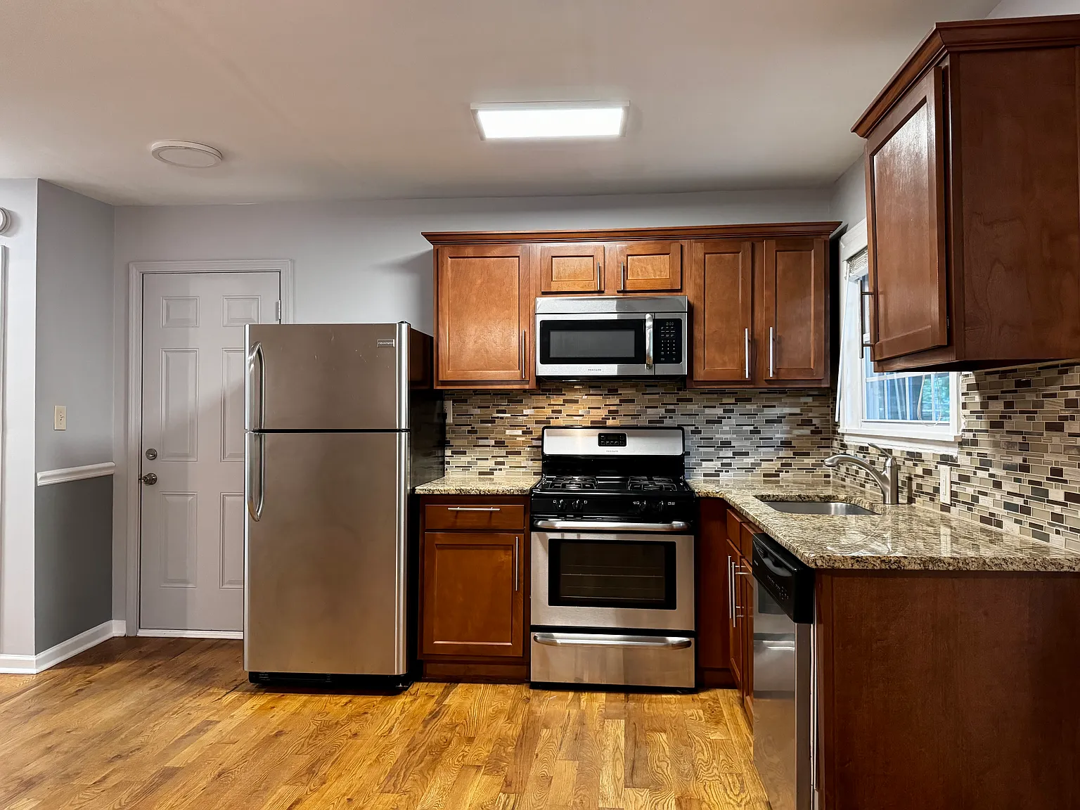 1 bed, $1,500 — Photo 3