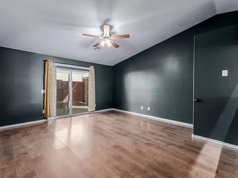 8520 W Palm Ln #1091 — Photo 5