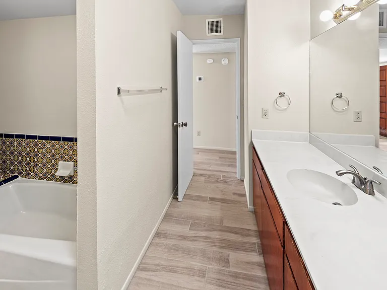 6109 N Zorrela Segundo — Photo 30