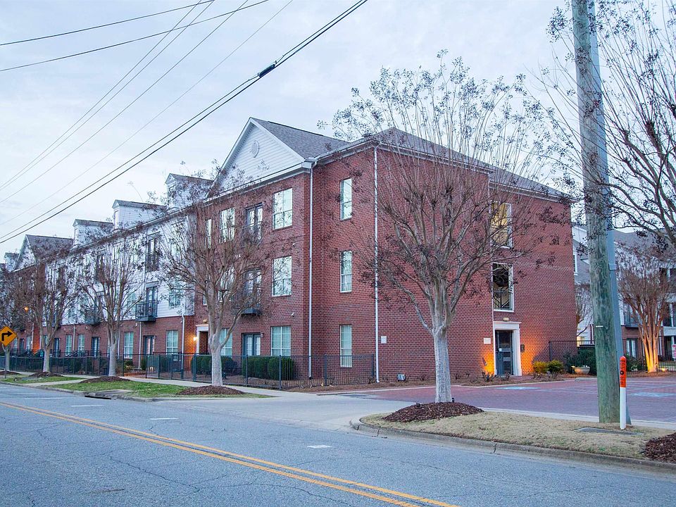 1st image of 1901 5th Ave #1301
