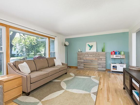 5th image of 6228 Blaisdell Ave S