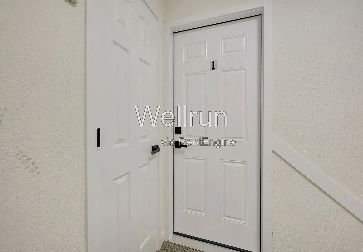 604 Oakdale Ave — Photo 1