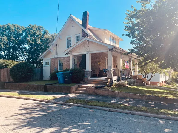 1702 Clinton Ave SE, Roanoke, VA 24013