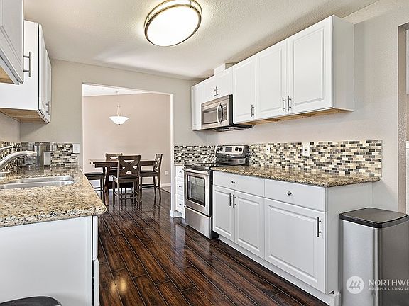 4th image of 16515 14th Avenue Ct E