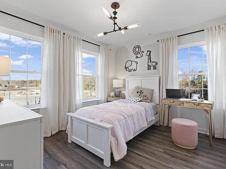 7434 Fern Gully Way — Photo 18