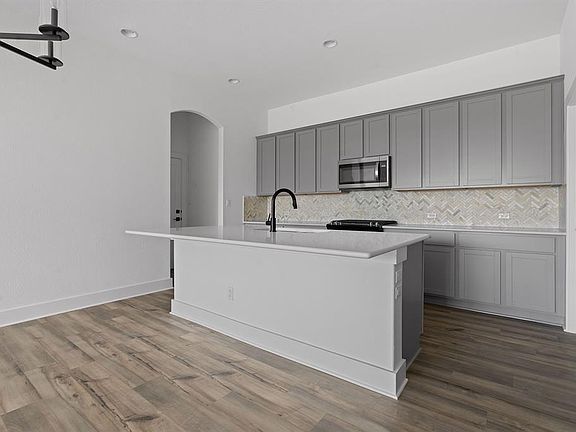 4th image of 5303 Bruco Ln