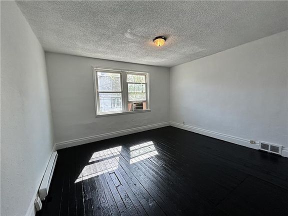 5th image of 507 Cedar Ave