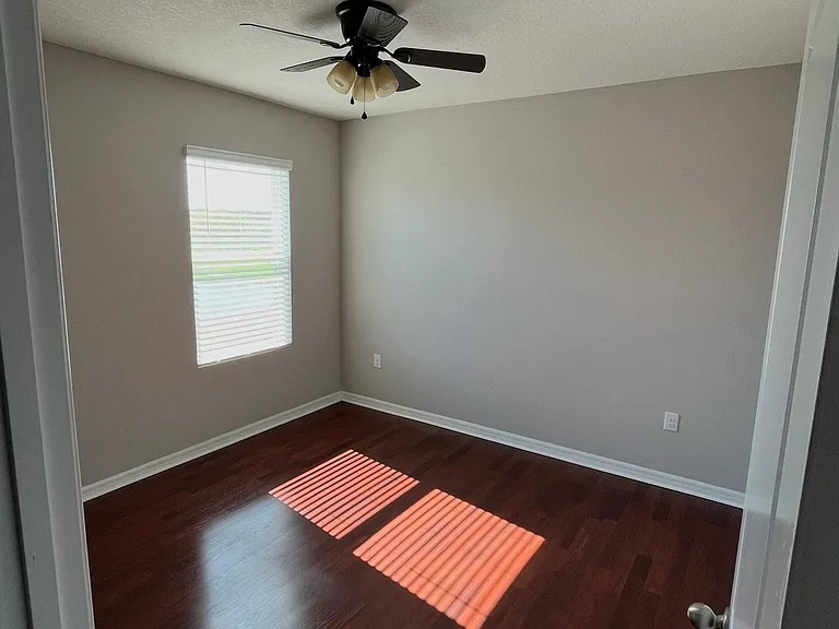 3867 Golden Oriole Pkwy — Photo 2