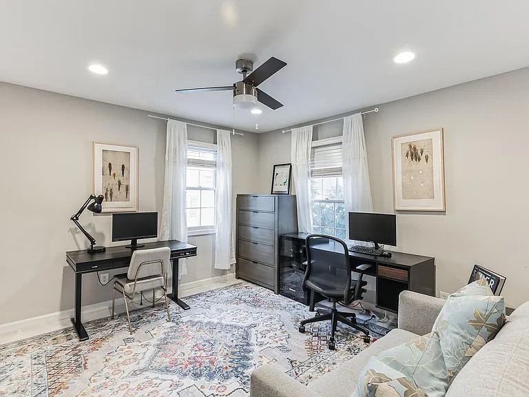8128 Chester Pkwy — Photo 13