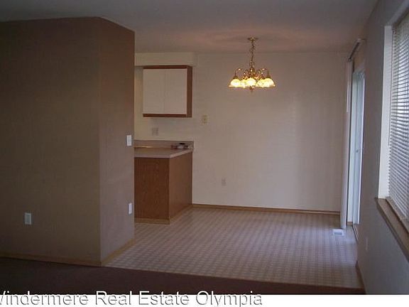 4th image of 4414 Quail Dr SE