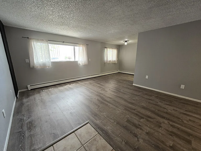 1140 Walnut Ave #8 — Photo 4