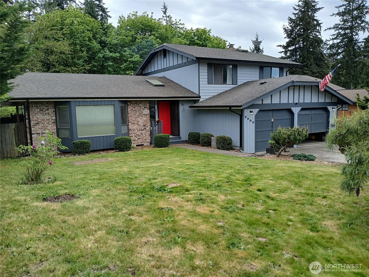 3909 S 255th Place photo 1