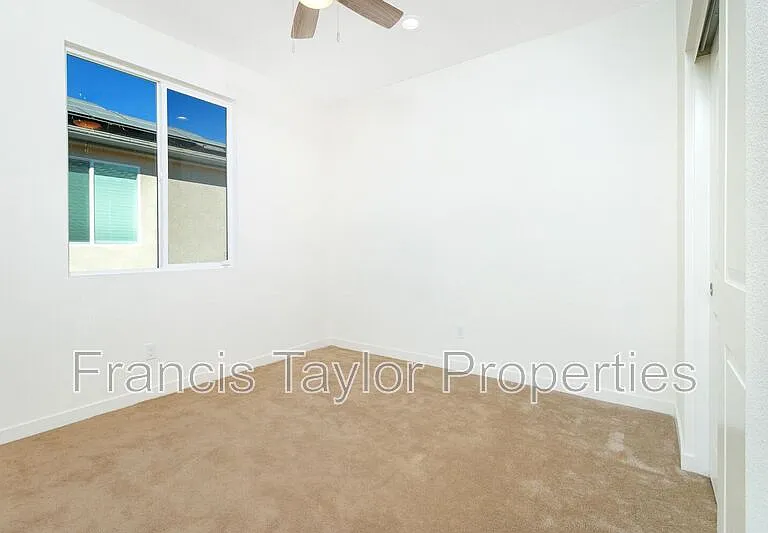 27778 Heritage Ln — Photo 19