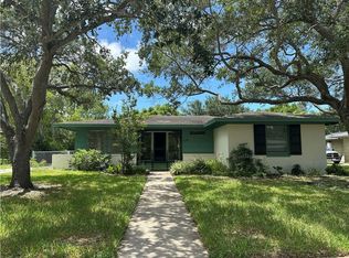 426 Pasadena Pl, Corpus Christi, TX 78411