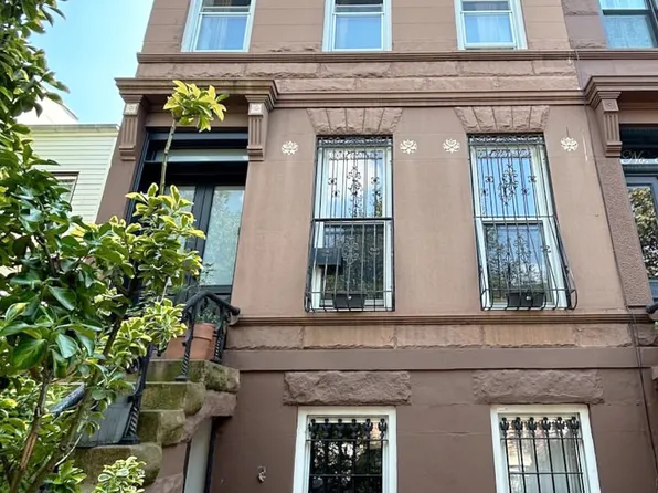 844 Putman Avenue image 4 of 17