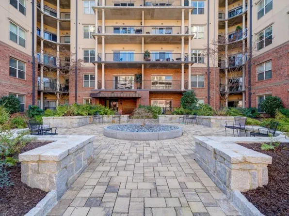 200 River Vista Dr, Sandy Springs, GA