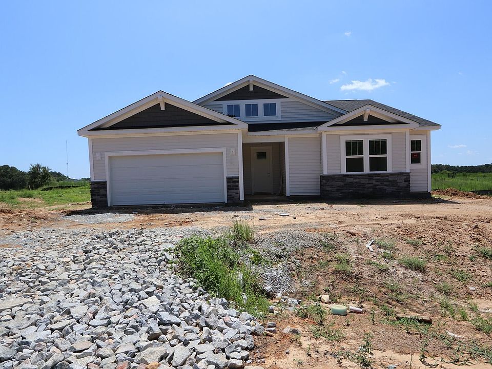 1st image of 119 Coco Ln