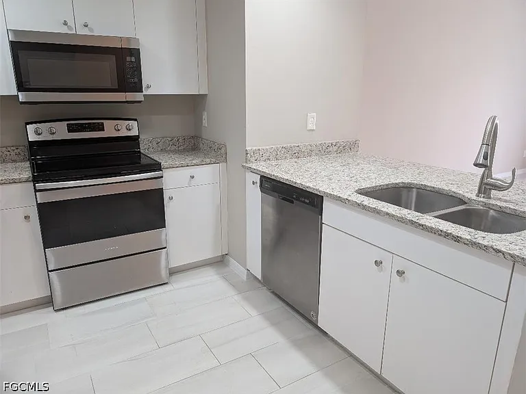 2933 Santa Barbara Blvd #201 — Photo 3