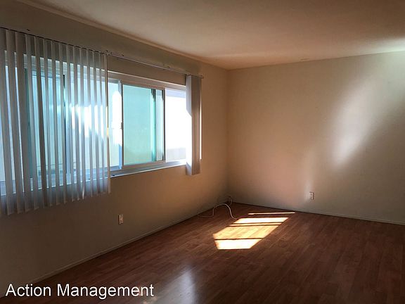 5th image of 220 Belmont Ave #6