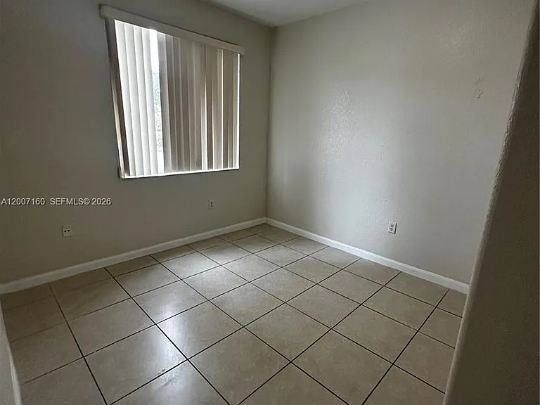 2812 SE 16th Ave #121 — Photo 7